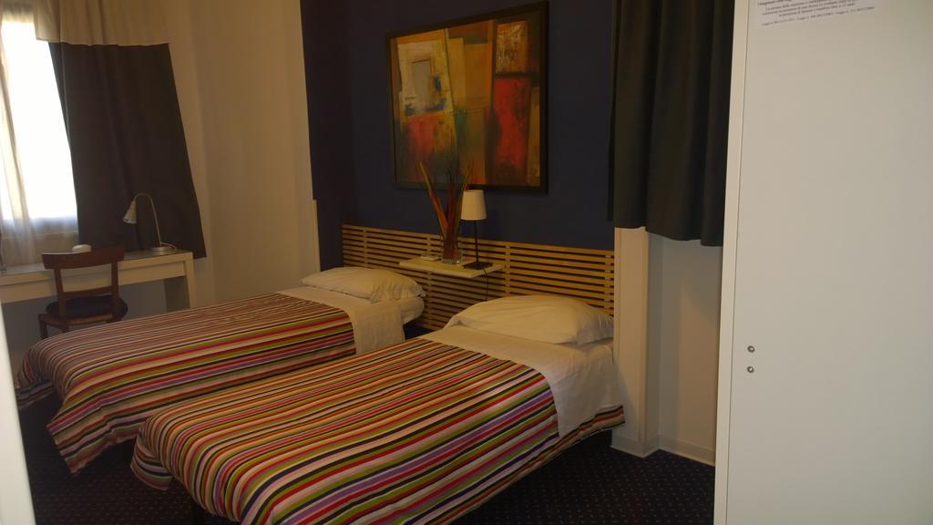 Almi Rooms Roma Phòng bức ảnh