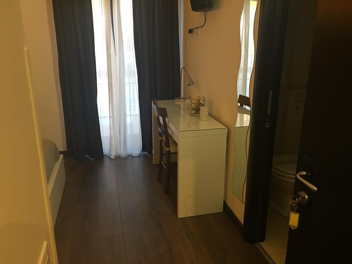 Almi Rooms Roma Ngoại thất bức ảnh